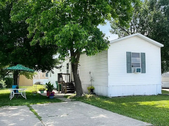 Avon Village Mobile Home Park Picture 2