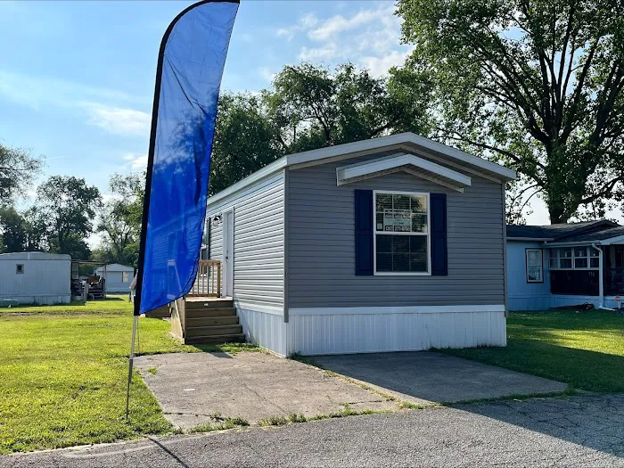 Avon Village Mobile Home Park Picture 3
