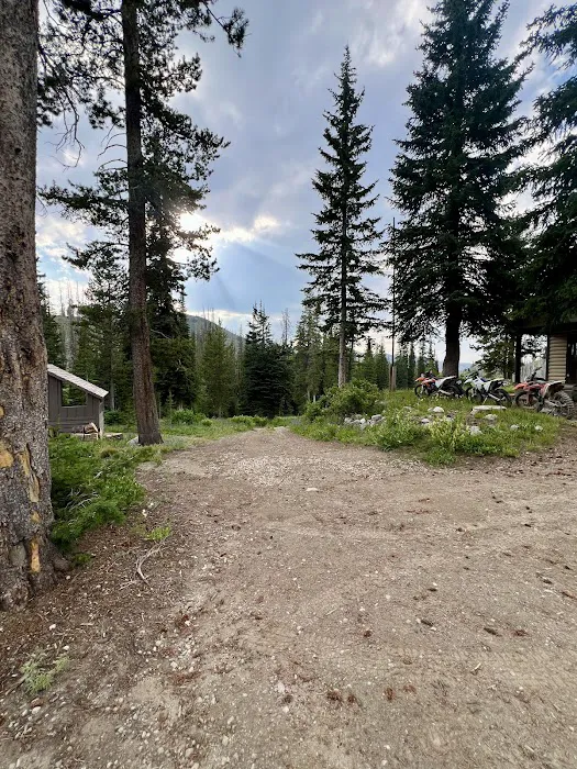 Big Trinity Lake - Rental Cabins Picture 5