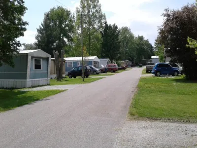 Eastern Estates Manufactured Housing Community Picture 2