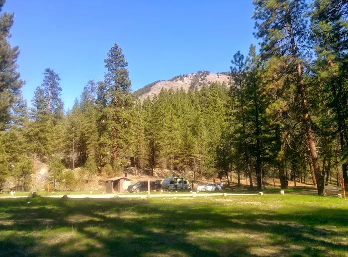 Troutdale Campground Picture 9