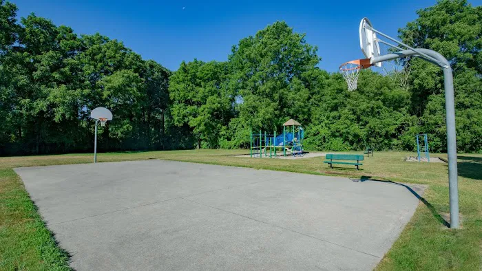 Broadview Estates Picture 7