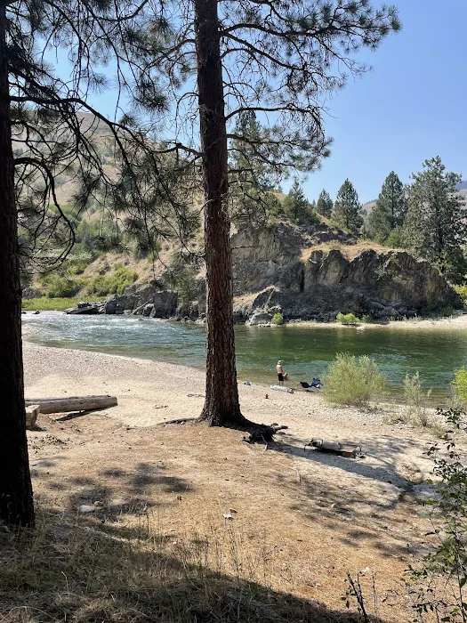 Willow Creek Campground Picture 5