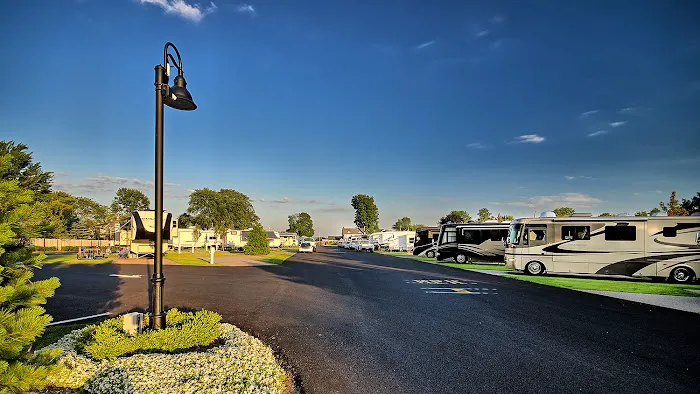 Northpointe Shores RV Resort Picture 9
