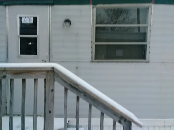 Bridgeport Mobile Home Park Picture 1