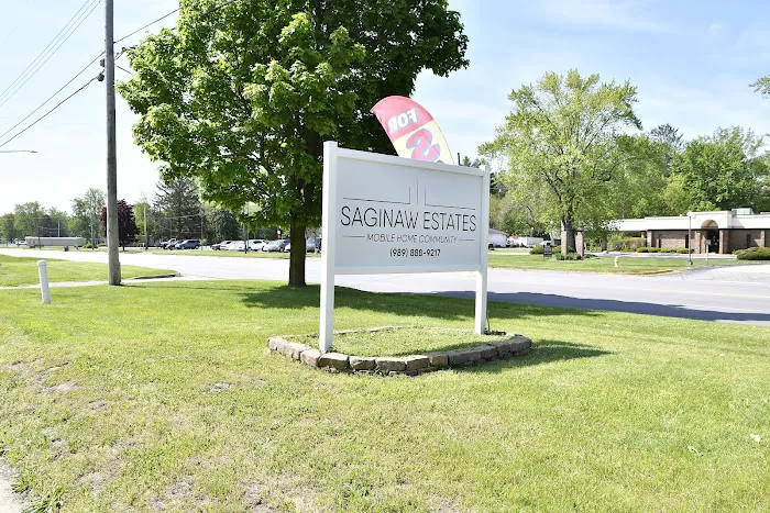 Saginaw Estates Mobile Home Park Picture 5