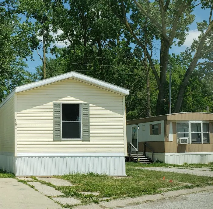 Saginaw Estates Mobile Home Park Picture 7