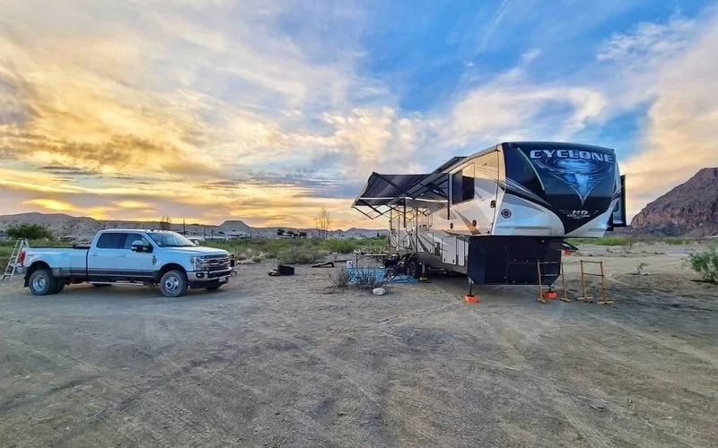 Tips for Conserving Water and Power While Dry Camping in Your RV