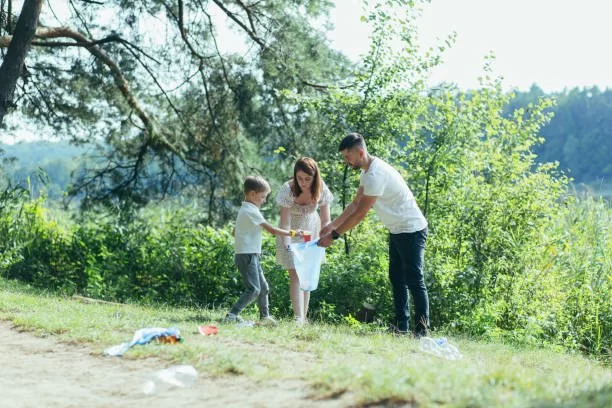 Managing Food Waste and Trash Responsibly While Camping: Leave No Trace Practices