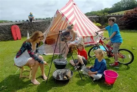 Best Camping Games for Families with Young Children: Keeping Kids Entertained Outdoors