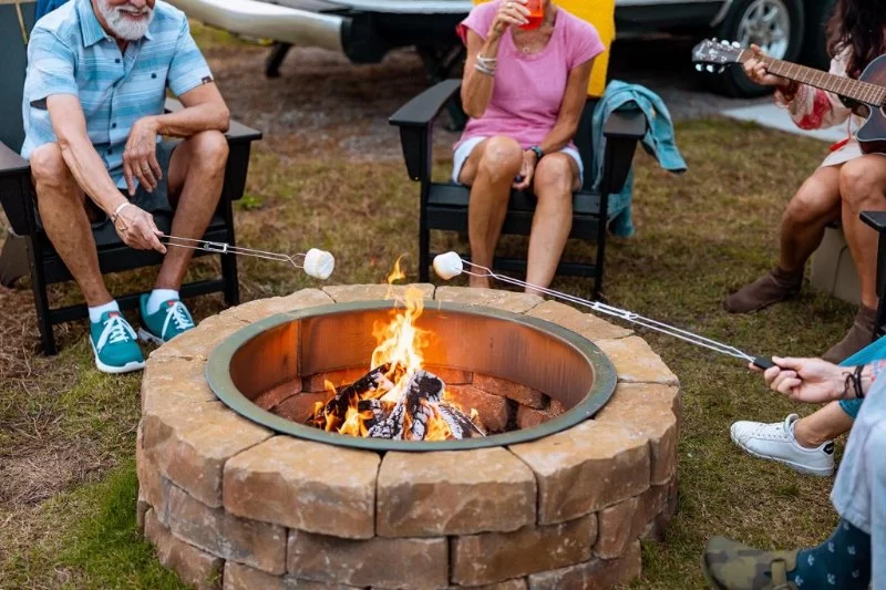 RV Parks with Community Fire Pits and Social Gatherings — The New Heart of Outdoor Living