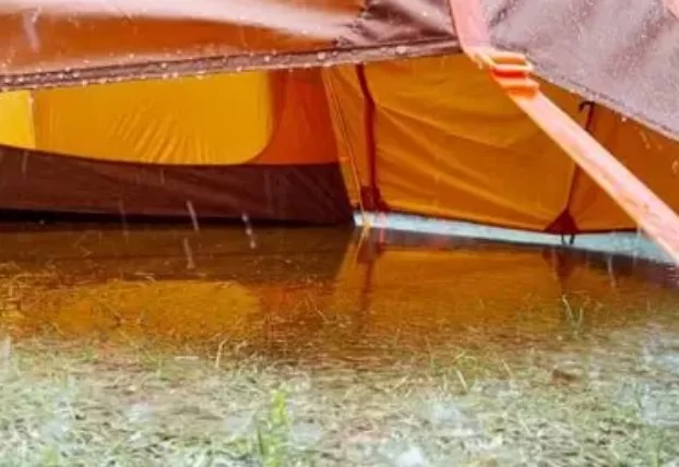 How to Choose a Durable Waterproof Tent for Wet Seasons