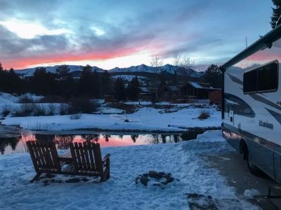 Best RV Parks Near Me for Winter Camping: Snow, Sun, and Everything In Between